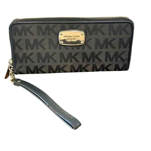 Michael Kors Jet Set Travel Continental Black Logo Wristlet Wallet - Picture 1 of 9